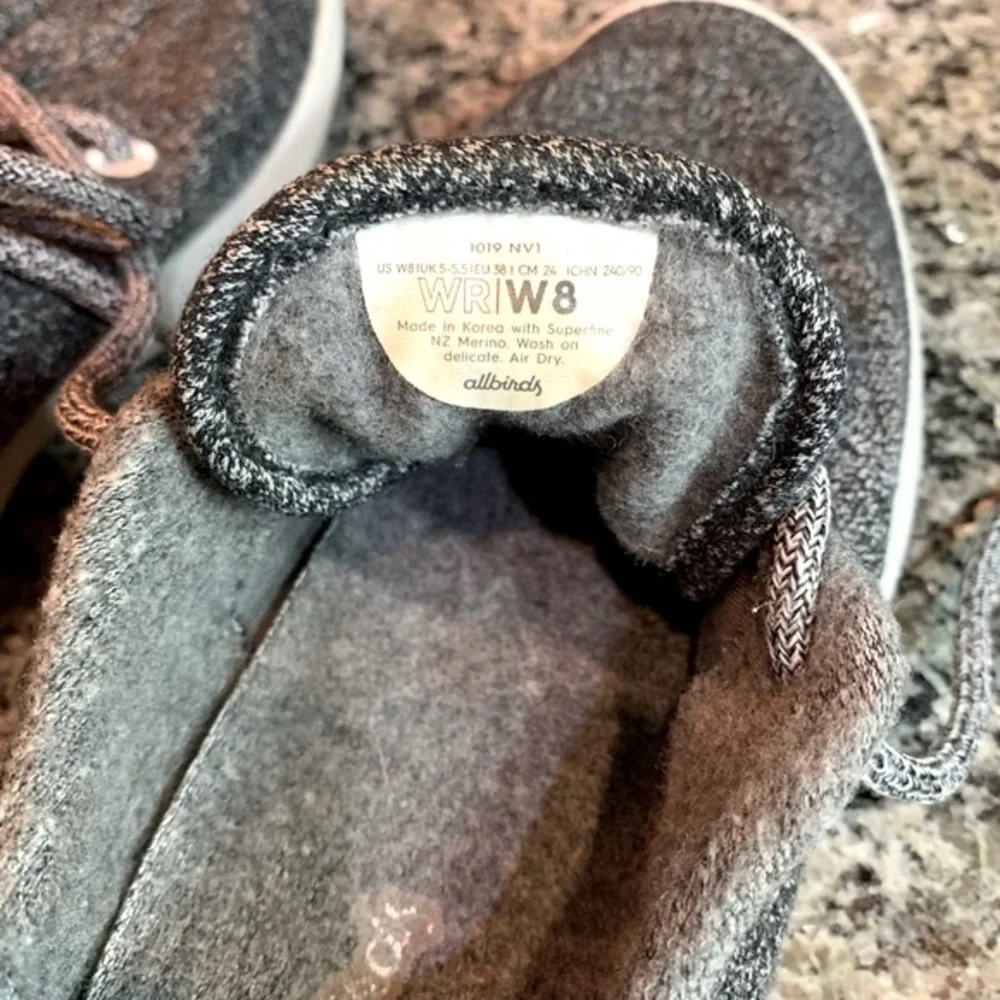 allbirds Women’s Wool Runners Sneakers Heathered Black and White Size 8
